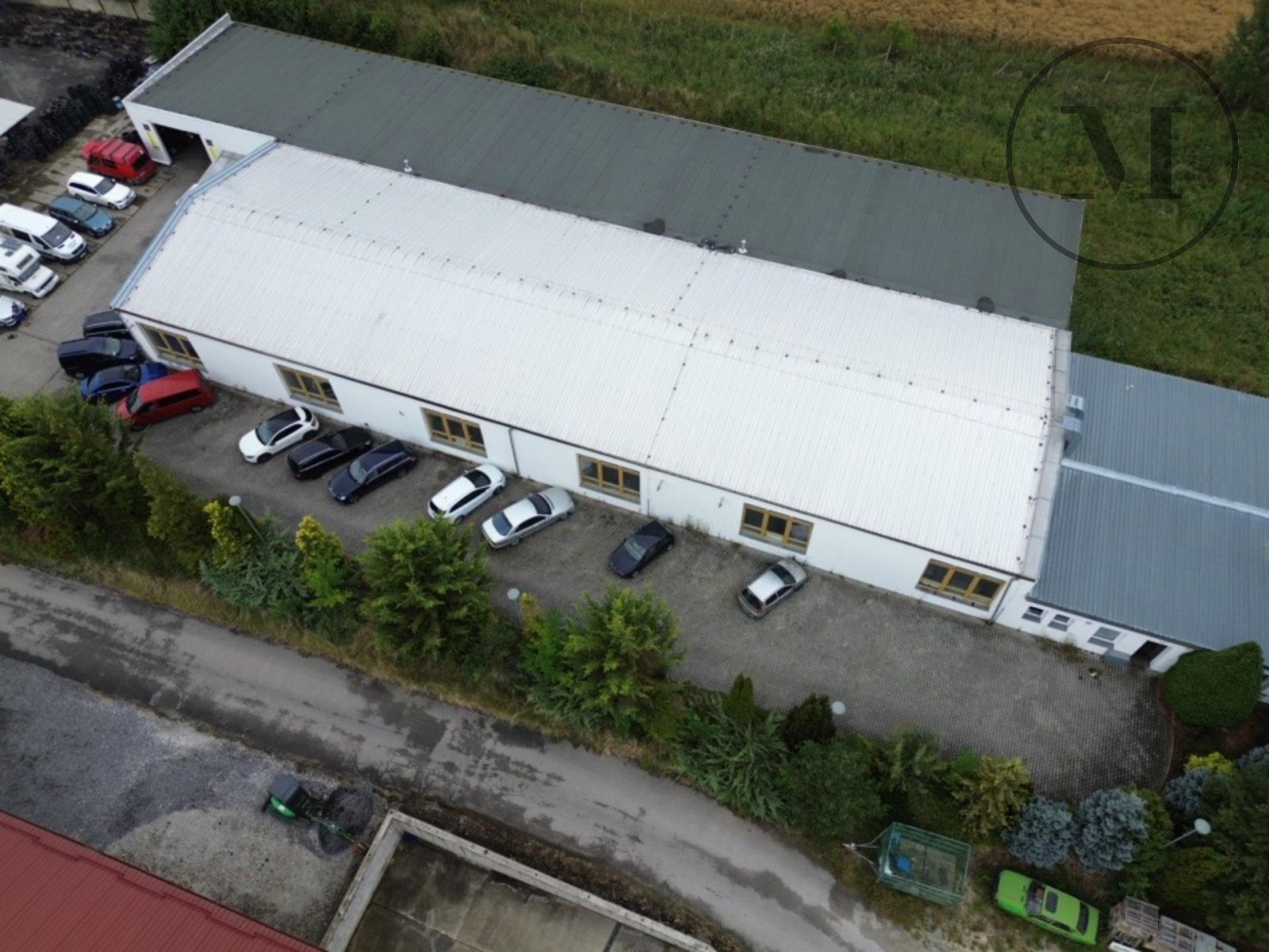 Pronájem výrobní haly 1000m² 85.000 Kč/měsíc (85 Kč/m²)