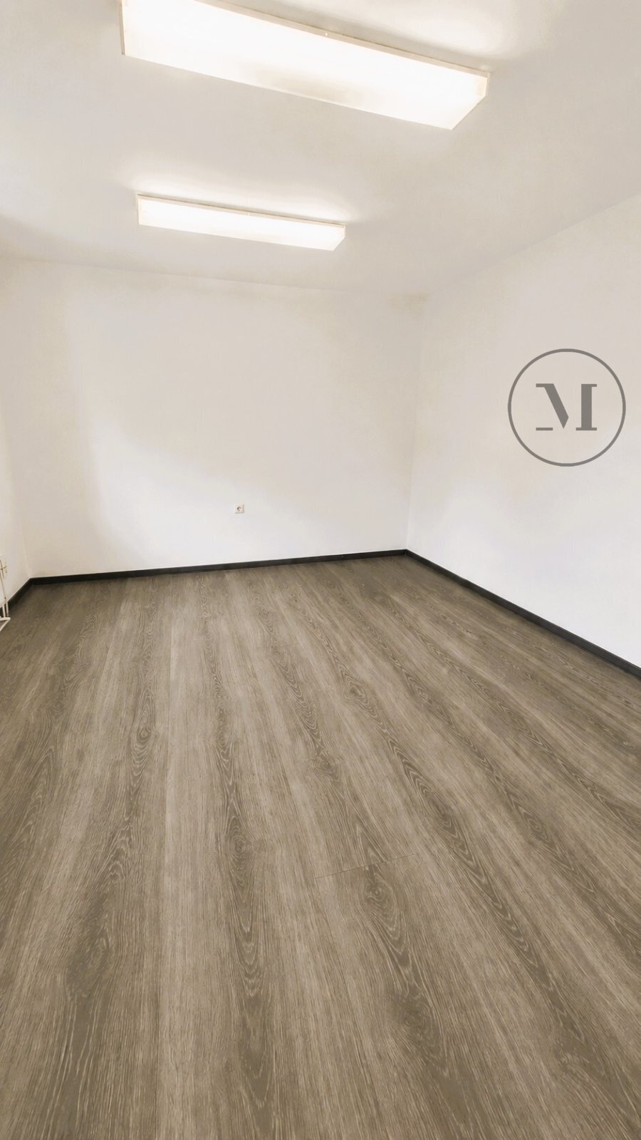 Kancelářské prostory 27,5 m² s parkovacím místem – Hlinská, České Budějovice