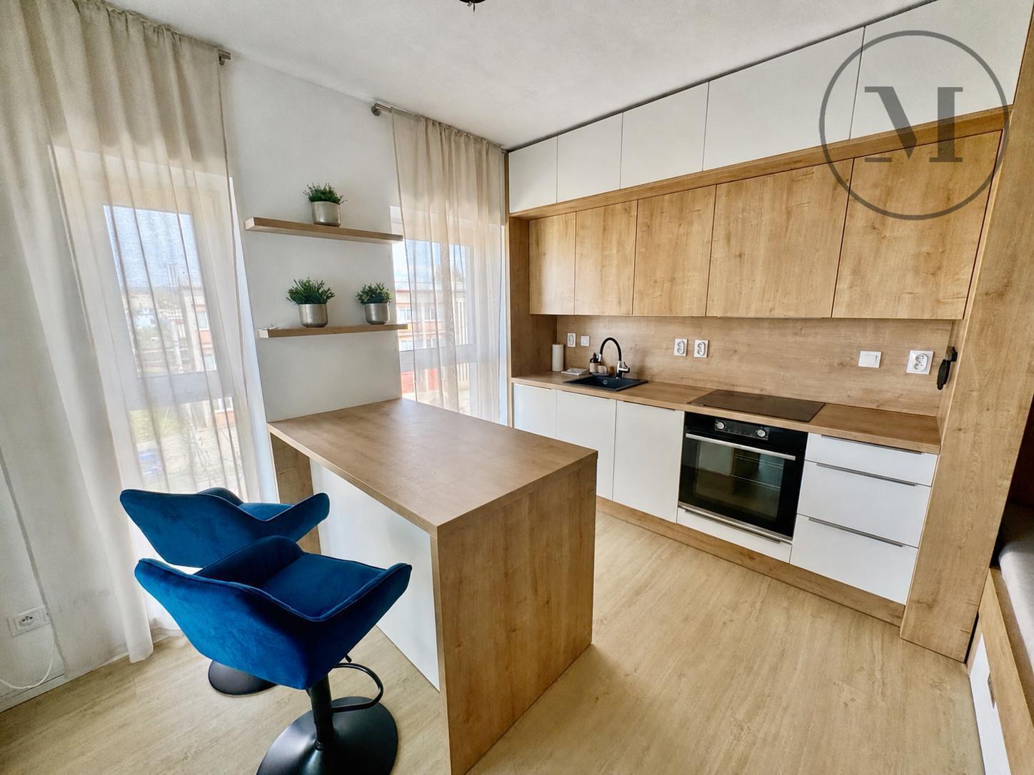 Prodej moderního bytu 1+kk  | novostavba | kompletně vybavený - České Budějovice